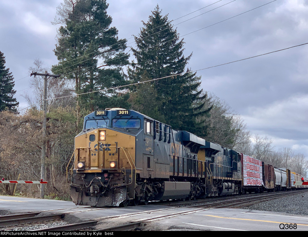 CSX 3011 on Q368